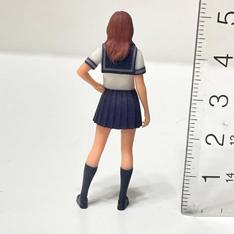 1/32 フィギュア　JK セーラー服　ミニカー　ジオラマ　1/64より大