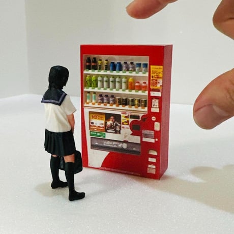 1/24 飲物立体　自販機　ミニチュア　フィギュアに　ドールハウスに　ジオラマに　ミニカーに　ミニチュアイメージ