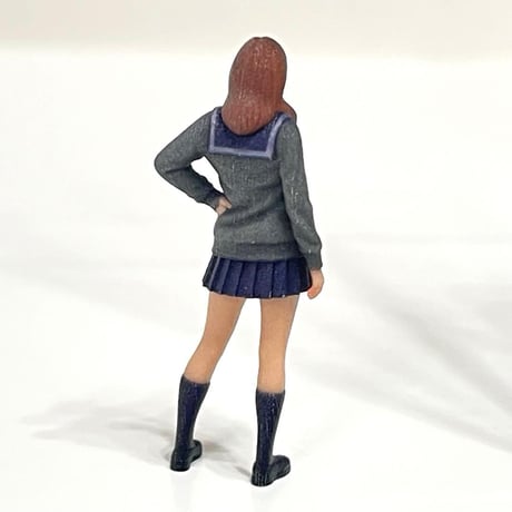 1/64 フィギュア　セーラー服　カーディガン　トミカに　ミニカーに　ジオラマ