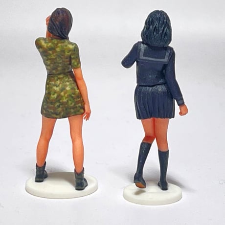 1/35 JOY18 JK1 フィギュア2体　台付　完成品　リアルフィギュア　ミニチュアイメージ　ミニチュア