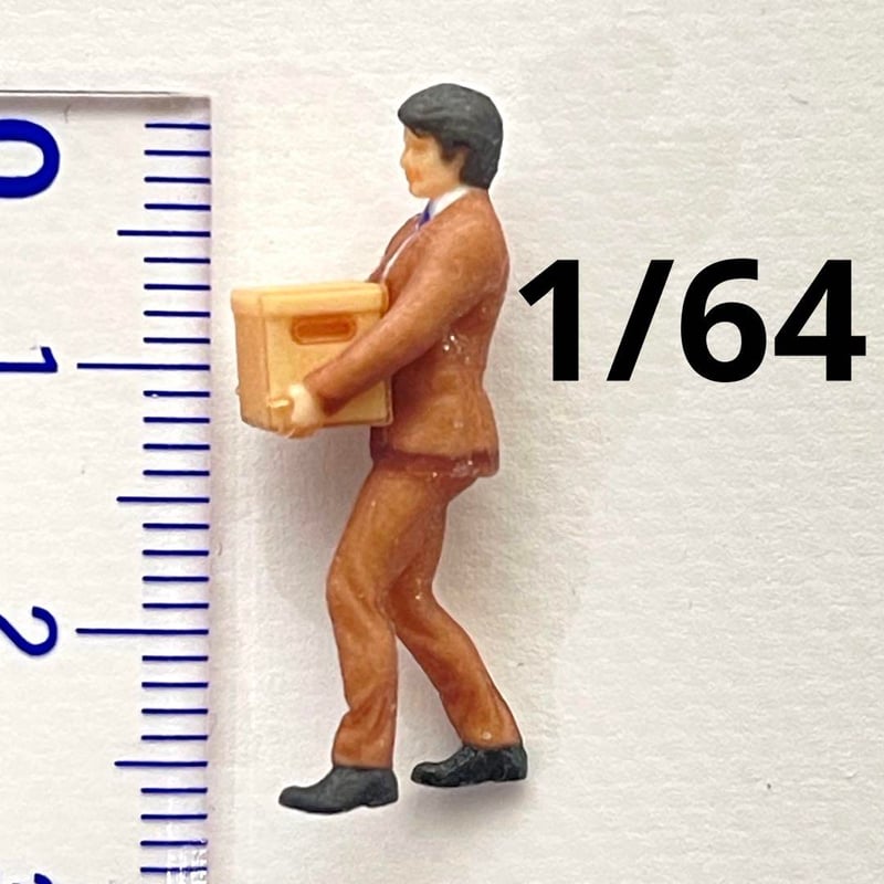 完成品　1/64 フィギュア3体　ミニカーに　ジオラマに　ミニチュア 楽天市場】ジオラマ 人 人形 3Dカラー 1/64 10Aセット 10体入り