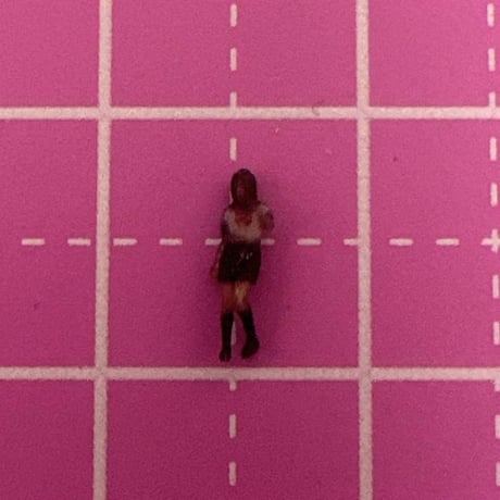 Zゲージ　JK5 女子高生　フィギュア　　鉄道模型　リアルフィギュア　ジオラマに