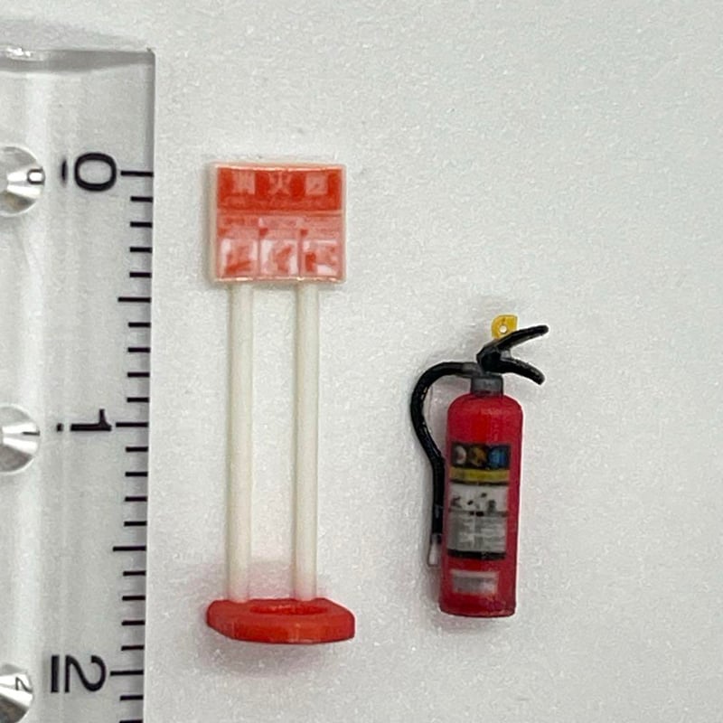1/43 消火器とスタンド ミニチュア フィギュアに ミニカーに 3D
