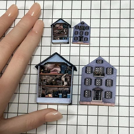 ミニチュア　ミニミニドールハウス2個　ドールハウス　完成品　フィギュアに　1/64より小
