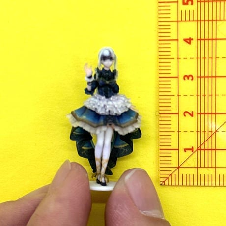 1/43 Q-C-01 フィギュア　完成品　ミニカーに　1/64より大　美少女