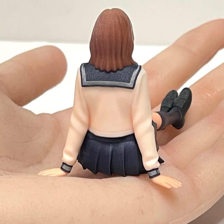 1/18 フィギュア　JK セーラー服　足伸ばし　リアルフィギュア　完成品　ミニチュア　塗装済み完成品