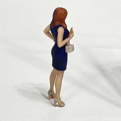 1/64 キャバ嬢　フィギュア　ミニカーに　トミカに　ジオラマ　ミニチュア