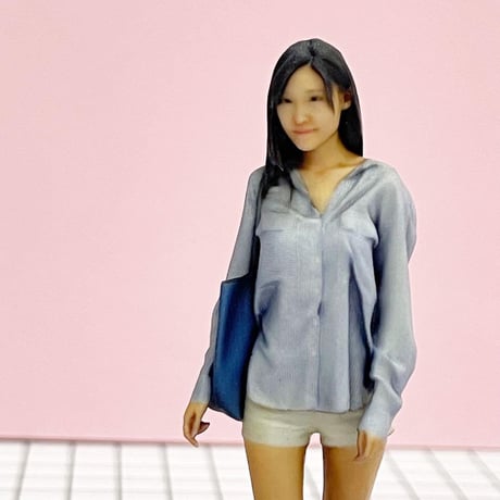 1/18 Jess walks台付　フィギュア　リアルフィギュア　リアルフィギュア　ミニチュアイメージ　完成品　ドールハウスに