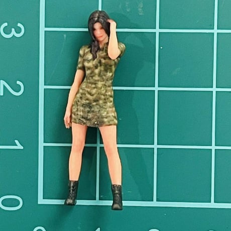 1/48 JOY18 ミリタリー　フィギュア　1/64より大　ミニカーに