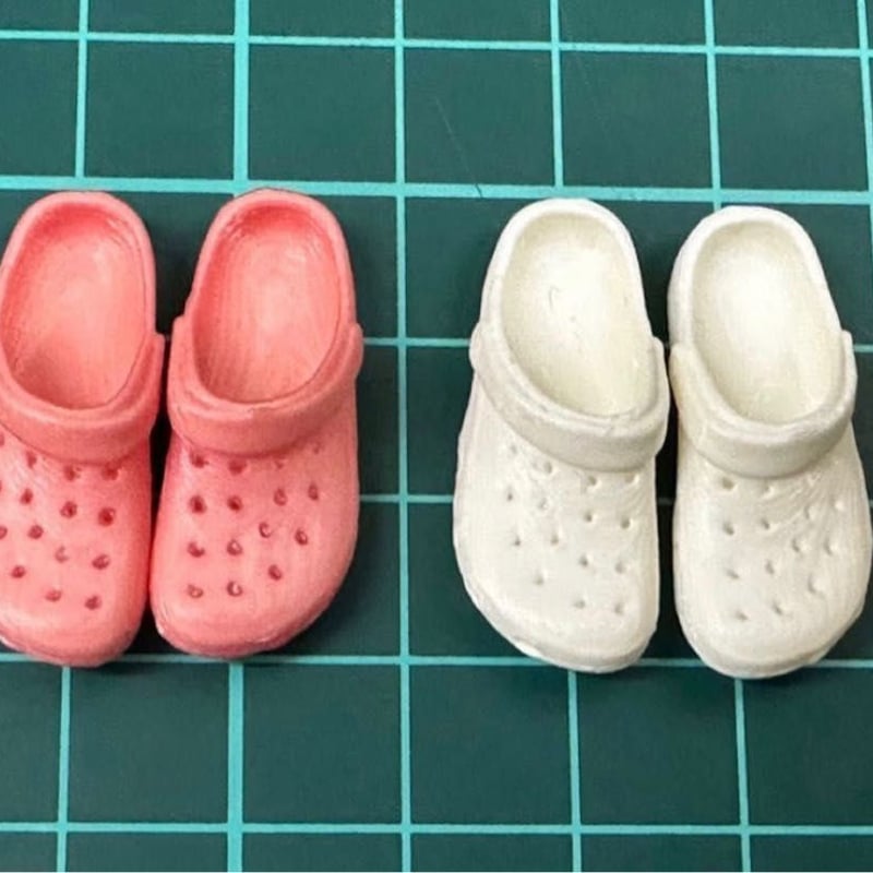 千鳥 クロックス2足 Amazon | Crocs (クロックス) クラシック Out of This World II