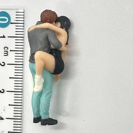 1/43 カップル　フィギュア　完成品　ミニカーに　1/64より大