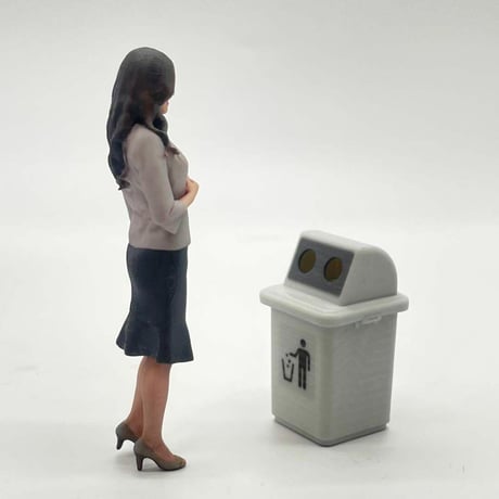 1/18 空き缶入れ　ミニチュア　フィギュアに　　1/64より大  完成品　ドールハウスに　ミニチュアイメージ　ジオラマ
