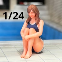 1/24 フィギュア　スクール水着姿　ミニチュア　完成品　リアルフィギュア　ミニカーに
