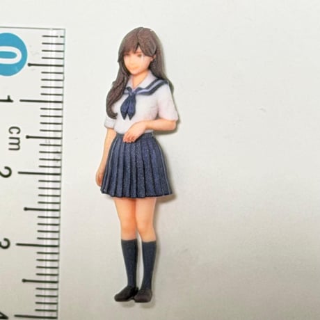 1/43 フィギュア　女子高生　セーラー服　ミニカー　ジオラマ　ミニチュアイメージ　リアルフィギュア　３Dフィギュア　ミニチュア