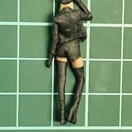 R1★1/43★フィギュア★1/64より大★ミニカーに★ジオラマに★完成品 リアルフィギュア　３Dフィギュア