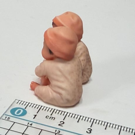 双子　赤ちゃん　フィギュア　ミニチュア　1/64より大　ドールハウス　3Dフィギュア　ミニチュアイメージ　塗装済み完成品　リアルフィギュア