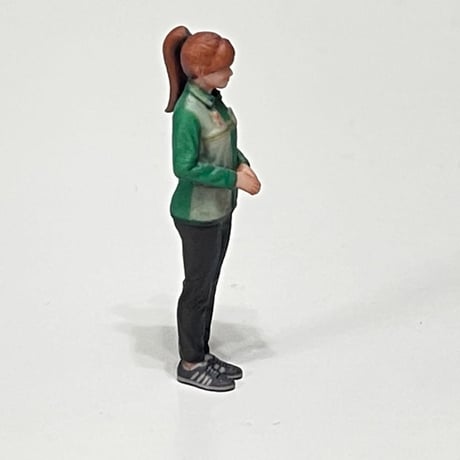 1/64 コンビニ店員S フィギュア　ミニチュア　ミニカー　ジオラマ　トミカに