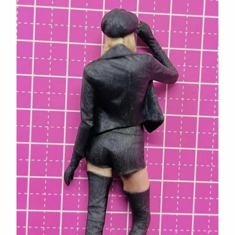 1/18★r1★フィギュア★ミニカーに★リアルフィギュア　完成品★ジオラマに★ミニチュア