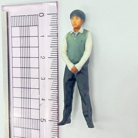 1/32 男子高校生　JHS-001　フィギュア　　1/64より大　ミニチュア