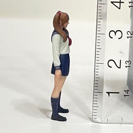 1/43 フィギュア　JK　ツインテール　セーラー服　1/64より大　ミニカーに