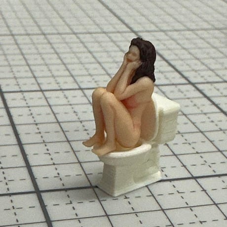完成品　1/43 しゃがみ　フィギュア　ミニカーに　1/64より大　ミニチュア