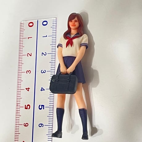 1/32 JK フィギュア　セーラー服カバン　ミニカー　ジオラマ　1/64より大