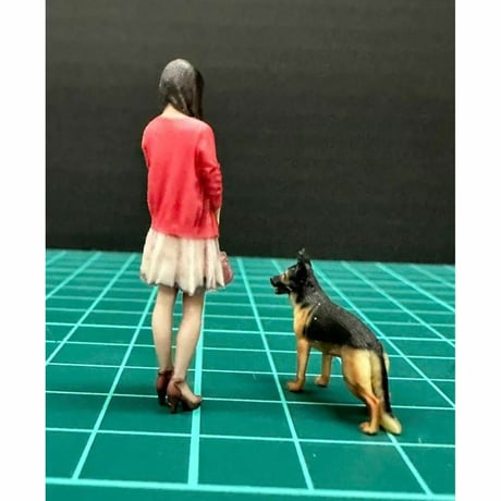 1/43★シェパード★犬★フィギュア★ミニカーに★リアルフィギュア　ペットフィギュア★ジオラマに