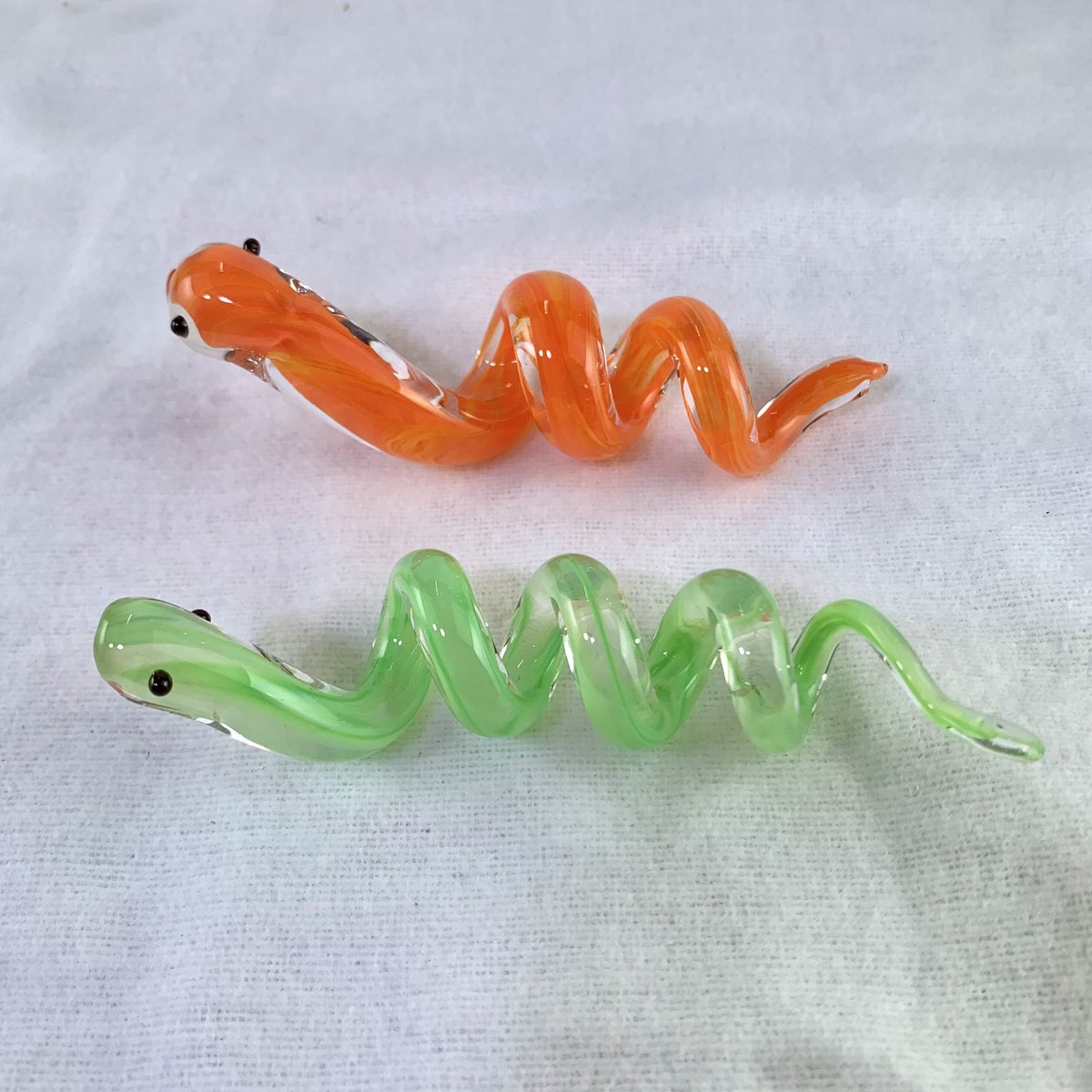 クルクルニョロっと可愛いガラスのヘビペア オブジェ 巳年 蛇 クルクルニョロっと可愛いガラスのヘビペア オブジェ 巳年 蛇 【公式通販】