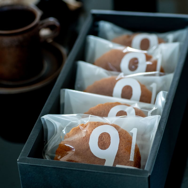 マドレーヌ5個セット 一段箱 【マドレーヌ】 | きゅうとごぶんのいち