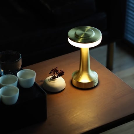 alit：FARO LEDメタルムードテーブルランプ