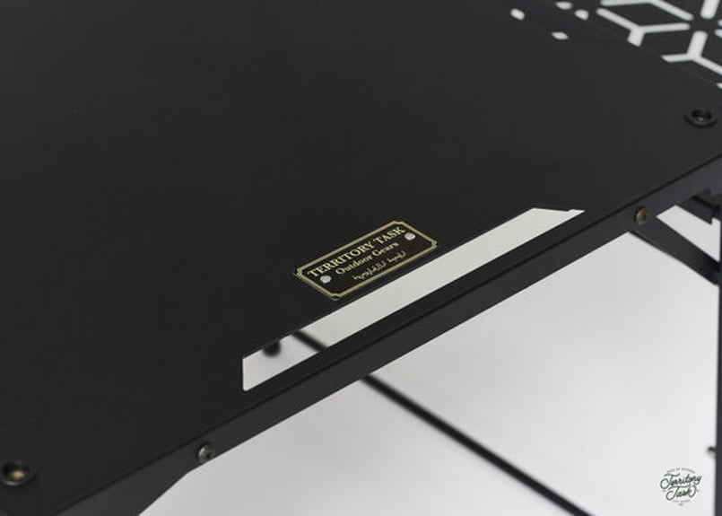 ワタリガラスサイドテーブル RAVEN SIDE TABLE | Territory Task