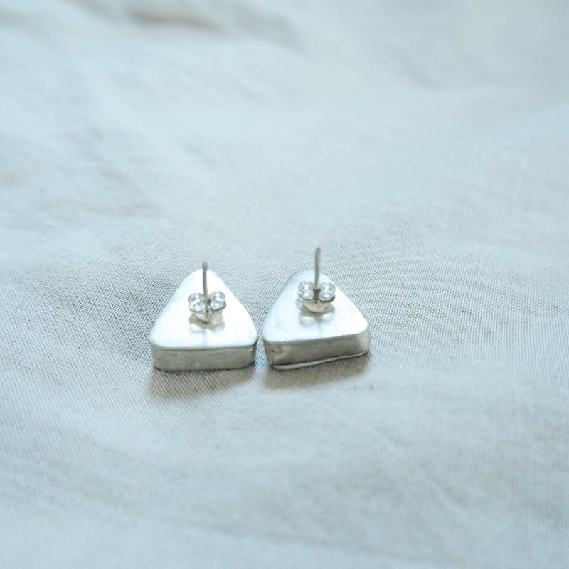 中国　アンティーク　ピアス 楽天市場】恭喜発財ピアス 赤 ネコポス便なら【送料無料