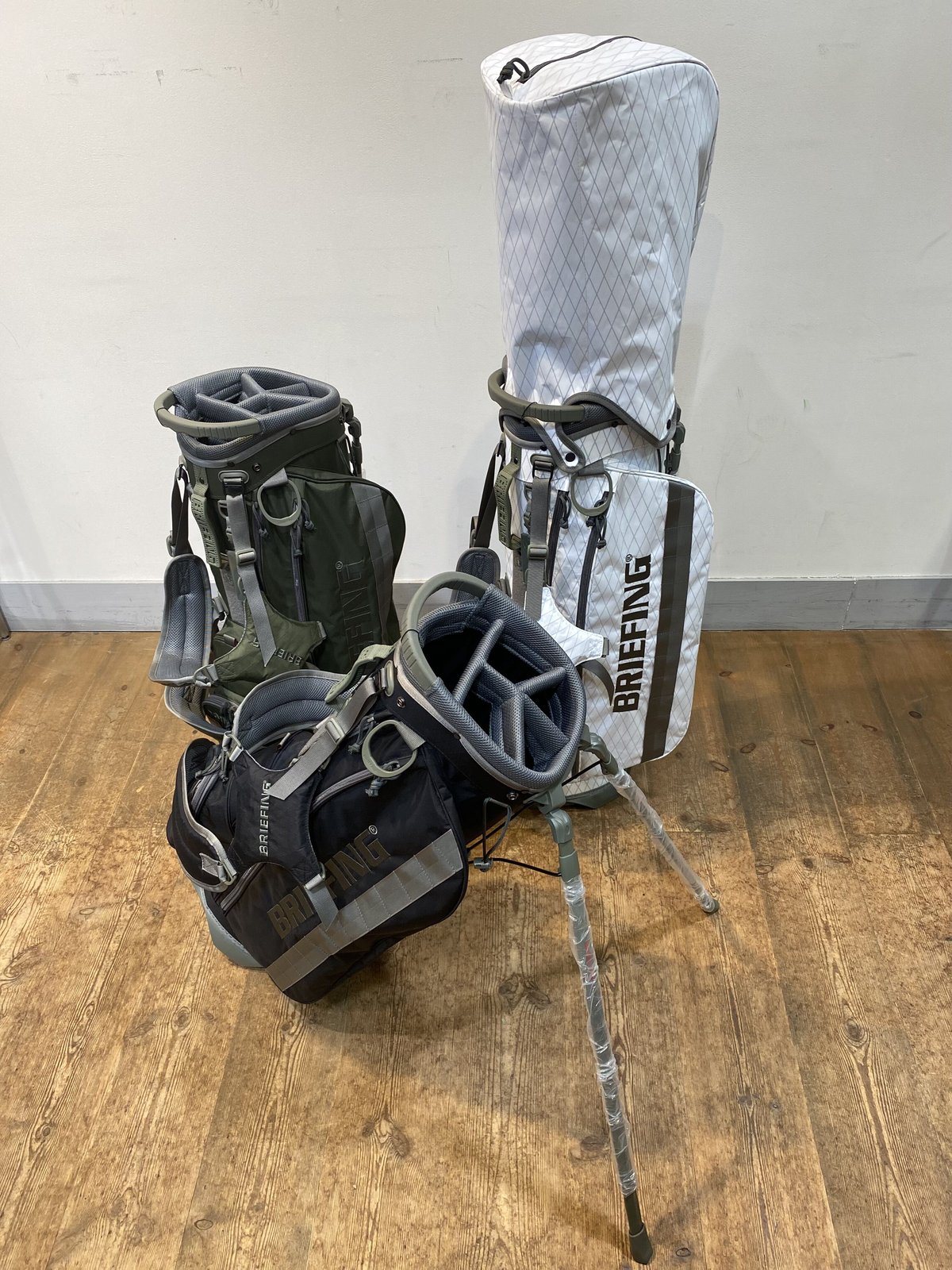 BRIEFING/CR-4 #02 XP WOLF GRAY スタンドキャディバッグ | NO BRIEFING/CR-4 #02 XP WOLF GRAY スタンドキャディバッグ | NO