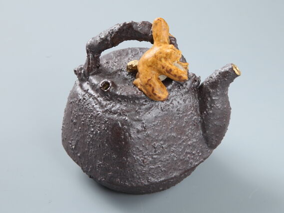 陶彫カエル「鉄瓶（水滴）」／堀口五明笑 | 人気クラフト作家作品通販