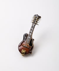 ギブソン フラットマンドリンF-5（ピンブローチ）／吉田和則