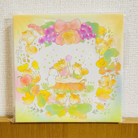 キャンバス￤木の実とりす