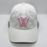 811 white × champagne pink
