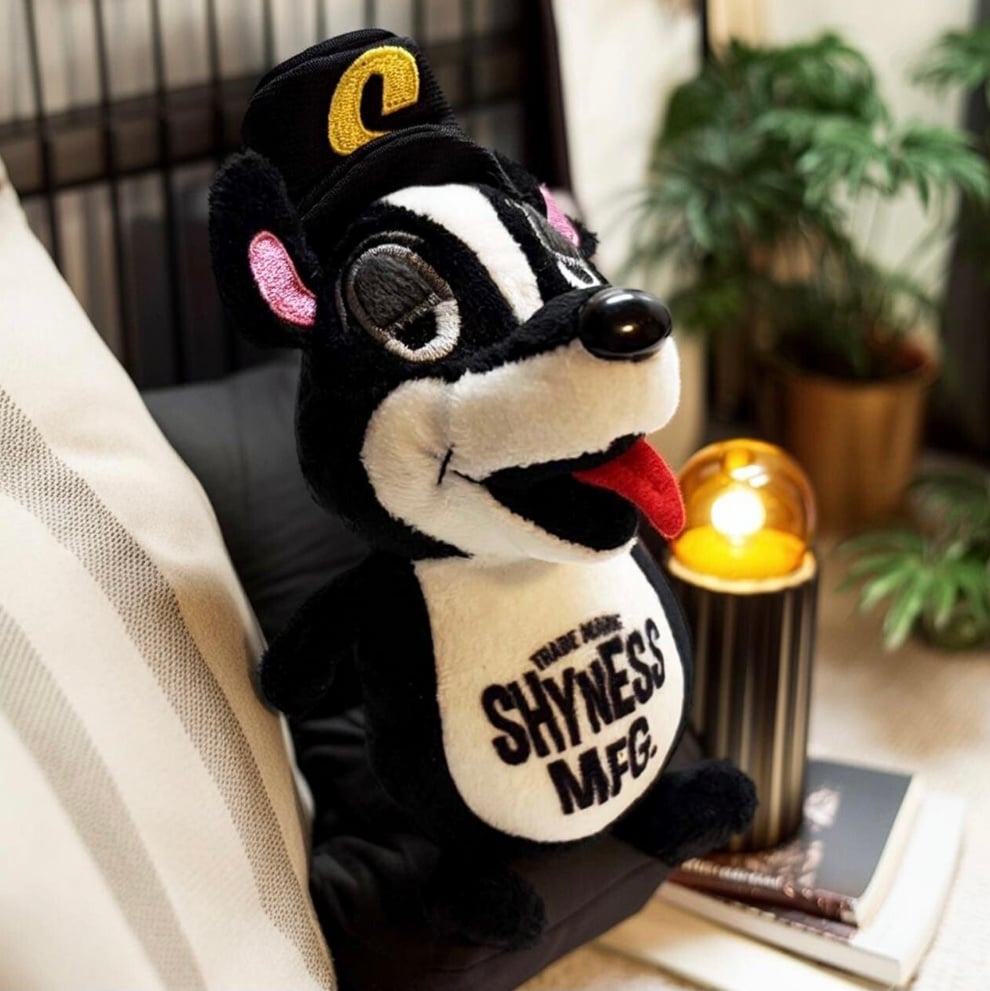 SKUNKID PLHSH | CROSS LIFE -ONLINE STORE-