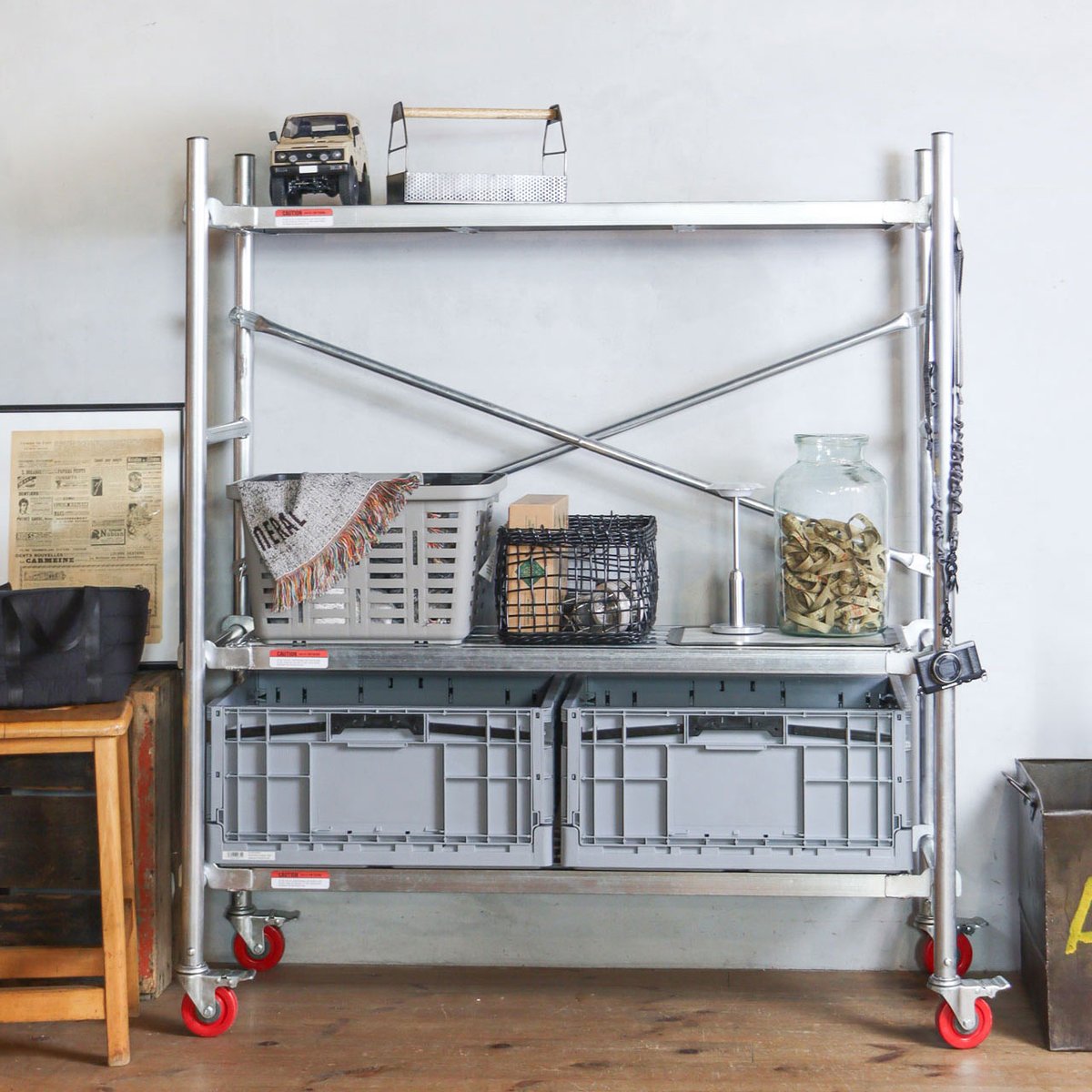 SCAFFOLD LIKE SHELF / POST GENERAL | CROSS LIFE