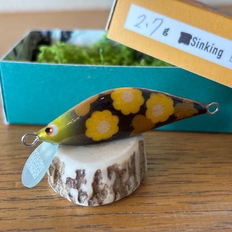 ハンドメイドルアー | STORES