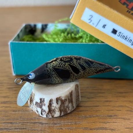 ハンドメイドルアー | STORES