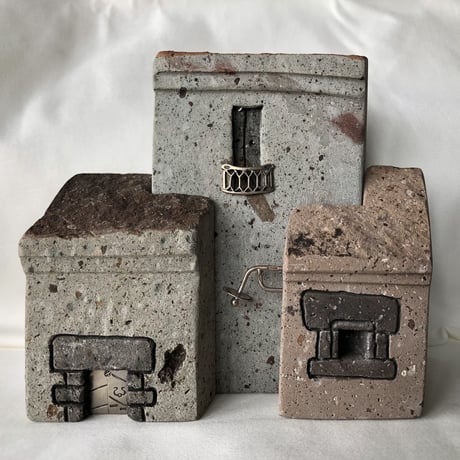 石の置物 | STORES