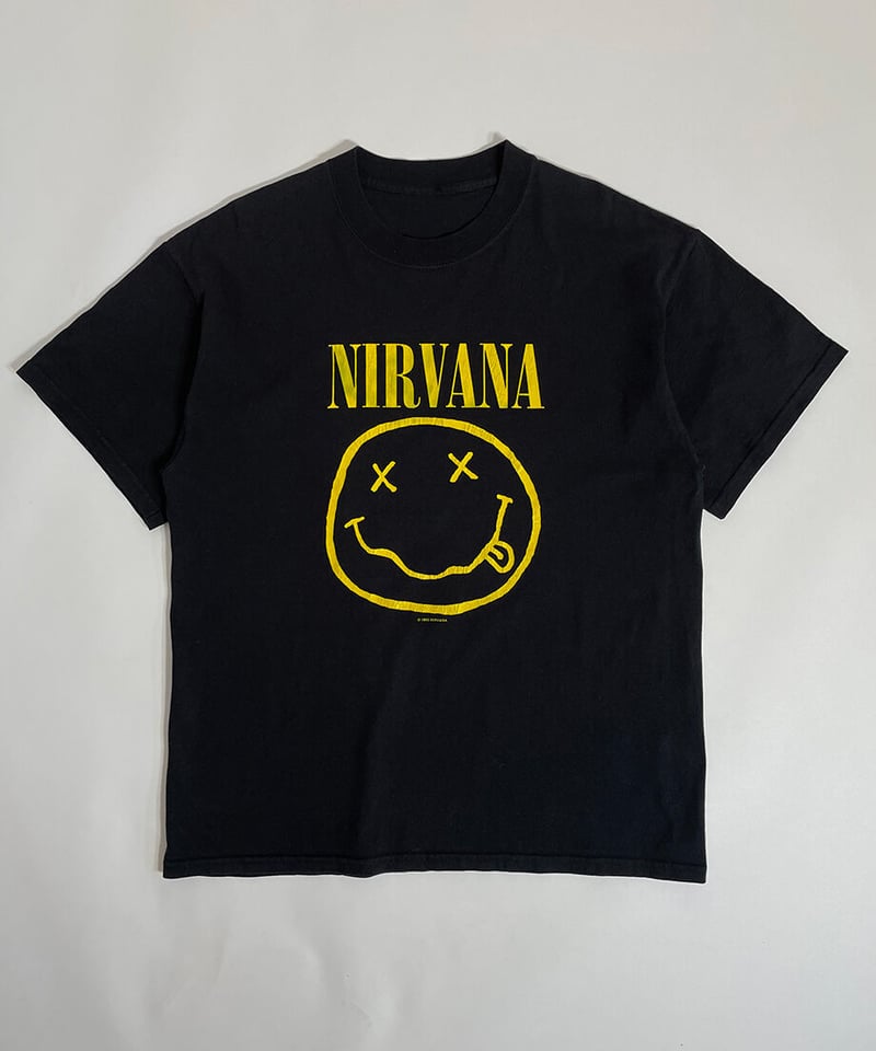 90s “ Nirvana “ smiley face t-shirt | PENSE