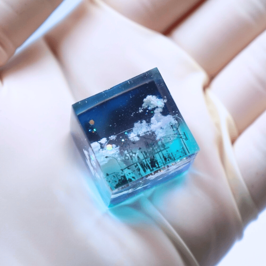 星浮かぶ深青空』 キューブオブジェ 観賞用 | 蒼空屋−レジン雑貨−