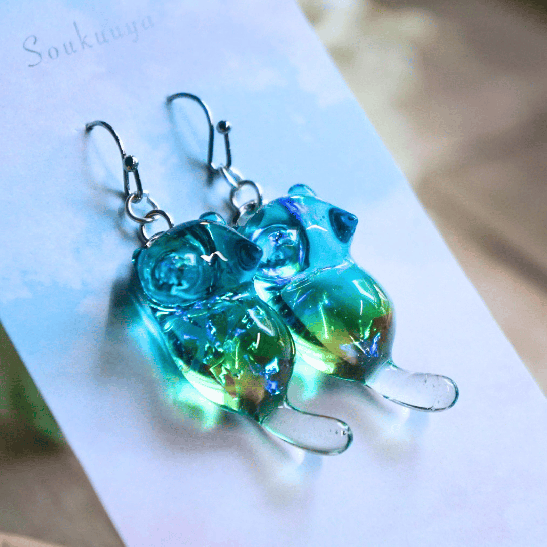もふっと♡ロシアンブルー にゃんこ しっぽゆらゆら♡ピアス