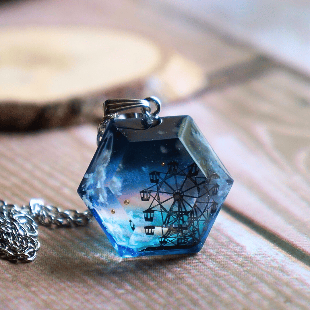 小物・アクセサリー sa 小さなソラ−深青空と観覧車−』 ネックレス | 蒼空屋−レジン雑貨−