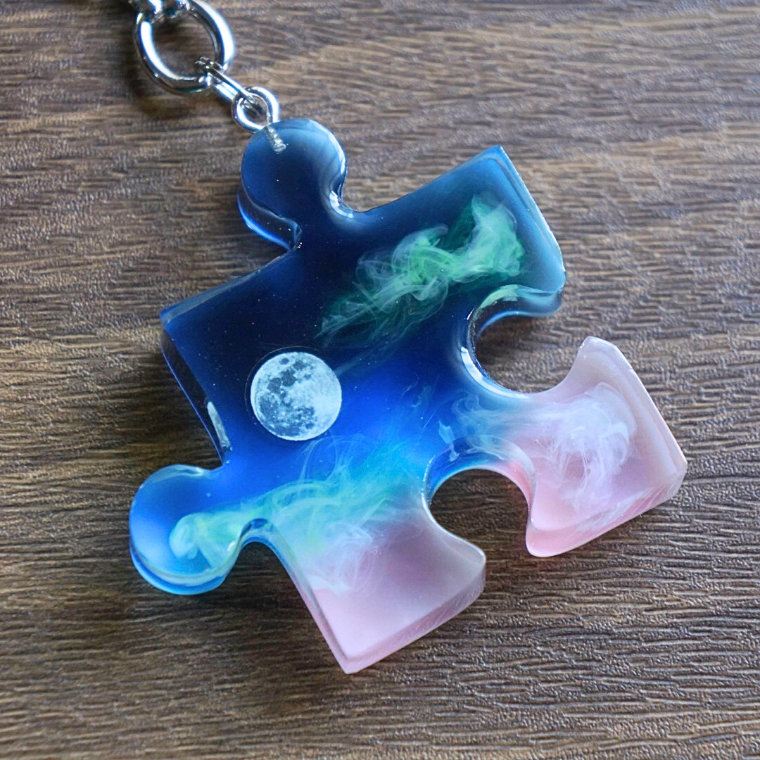 空色パズル–夕闇–』 バッグチャーム | 蒼空屋−レジン雑貨−