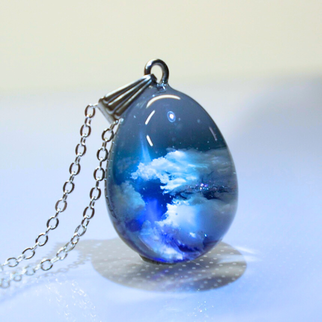 ぽん子　レジンネックレスNo.0919 深海空』 たまごネックレス | 蒼空屋−レジン雑貨−