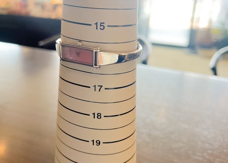 USED GUCCI 1500L 中古整備済みグッチ腕時計(ムーブメント新品)