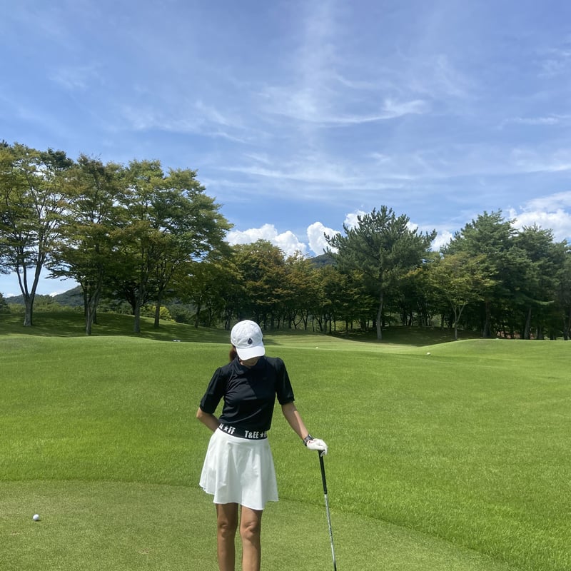 MGWXJE06 レディース ゴルフスカート ベージュ 11サイズ COMONGOLF ゴルフ 裏起毛 バイカラー ゴルフウェア ミニスカート